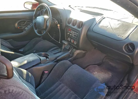 2001 Pontiac Firebird z USA, uszkodzony, nr VIN 2G2FS32K812139446